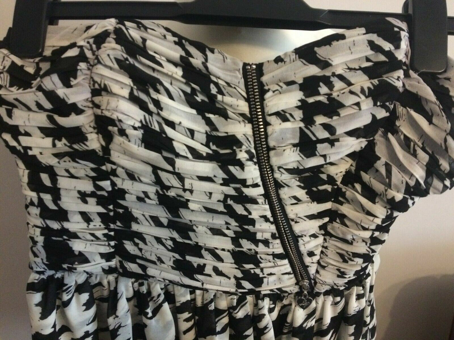 Lipsy London Black & White Patterned Sweetheart Strapless Top UK 8