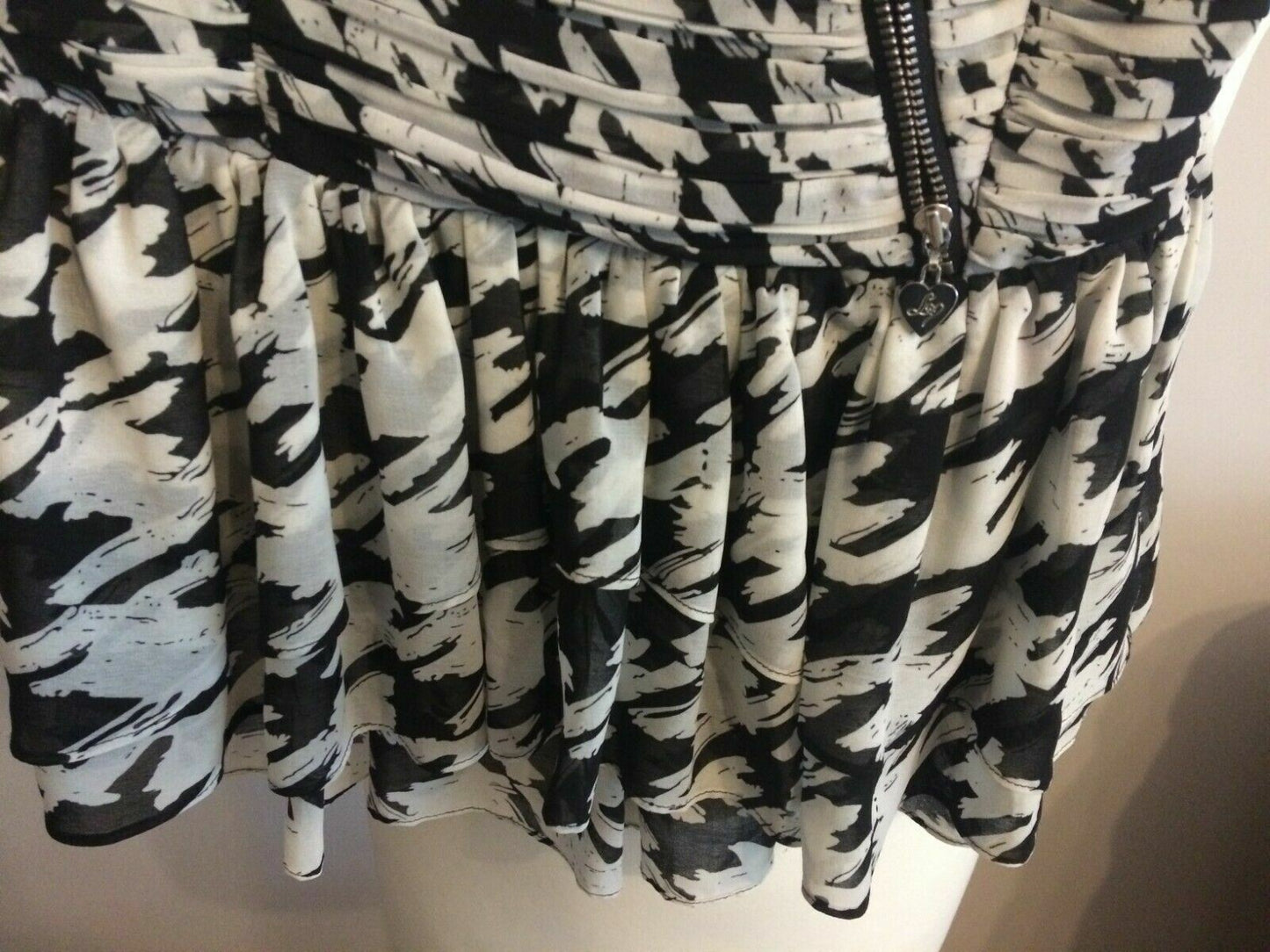Lipsy London Black & White Patterned Sweetheart Strapless Top UK 8