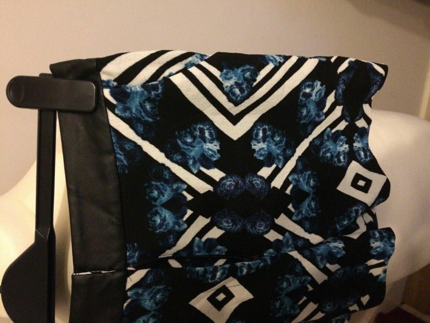Mink Pink Blue White & Black Smart Party Mini Shorts UK 4/6